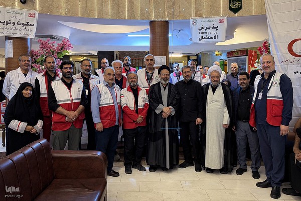 بازدید مسئولان حج و زیارت از خدمات به زائران در مسیر مشایه و کربلای معلی