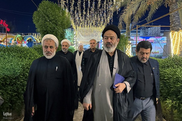بازدید مسئولان حج و زیارت از خدمات به زائران در مسیر مشایه و کربلای معلی