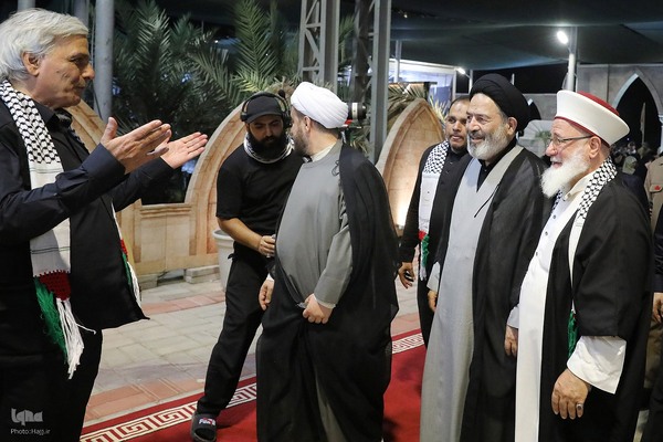 استقبال فلسطینی‌ها از نماینده رهبر انقلاب در موکب الاقصی