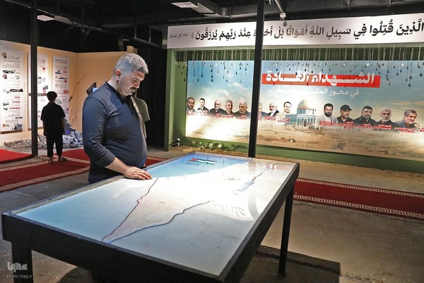 استقبال فلسطینی‌ها از نماینده رهبر انقلاب در موکب الاقصی