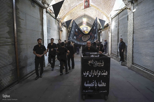 عزاداری اربعین حسینی در بزرگترین بازار مسقف جهان