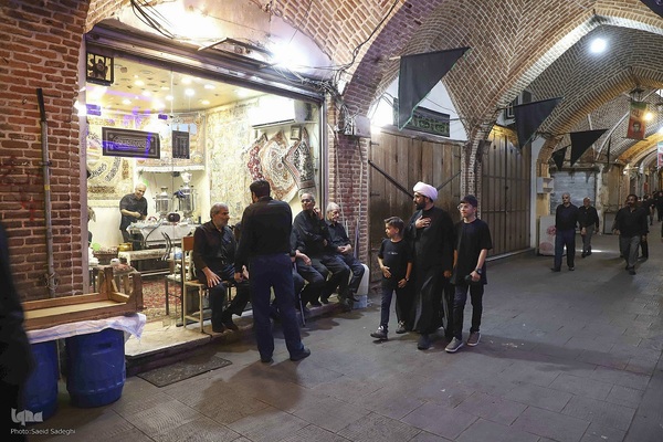 عزاداری اربعین حسینی در بزرگترین بازار مسقف جهان