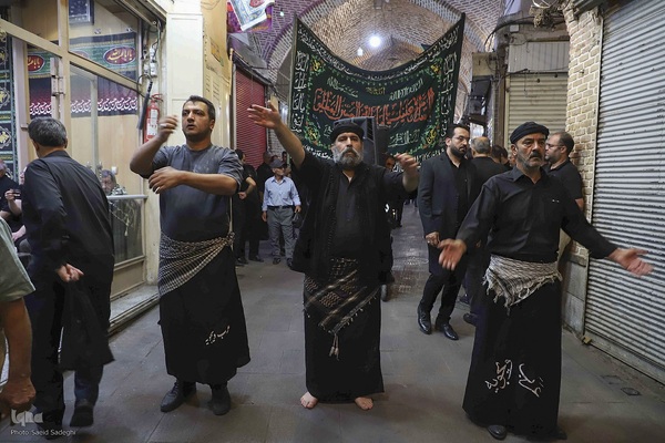 عزاداری اربعین حسینی در بزرگترین بازار مسقف جهان