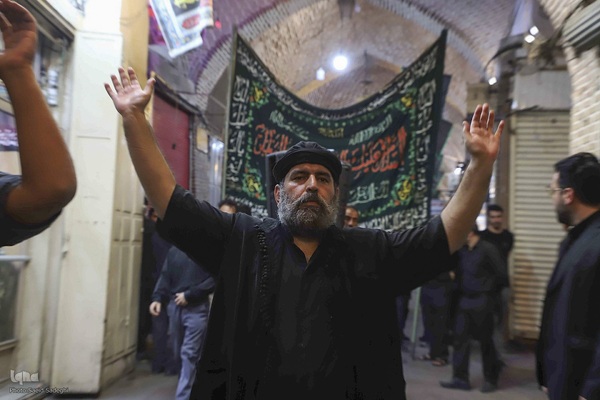 عزاداری اربعین حسینی در بزرگترین بازار مسقف جهان