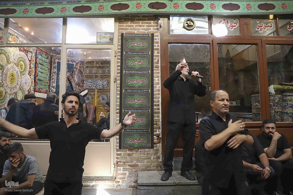 عزاداری اربعین حسینی در بزرگترین بازار مسقف جهان