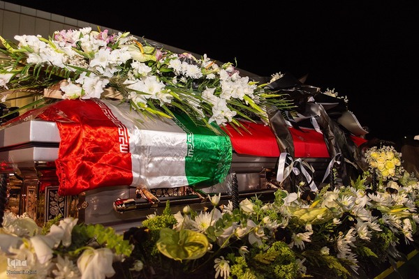 مراسم استقبال از پیکر استاد محمود فرشچیان در اصفهان