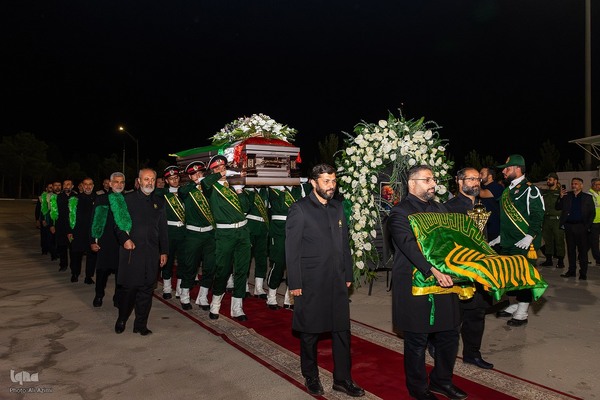 مراسم استقبال از پیکر استاد محمود فرشچیان در اصفهان