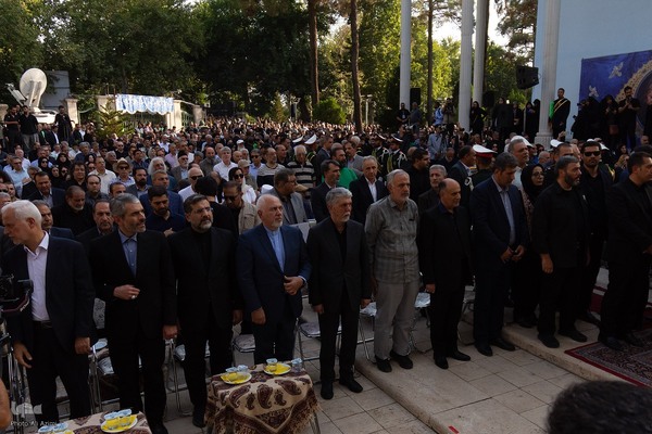 بدرقه پیکر استاد فرشچیان به خانه ابدی