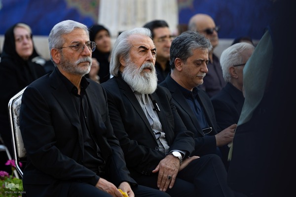 بدرقه پیکر استاد فرشچیان به خانه ابدی