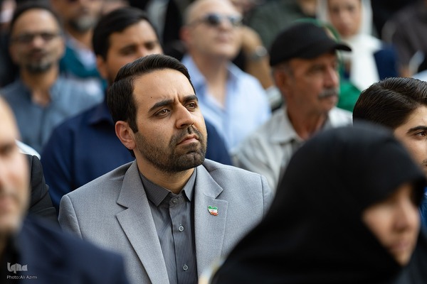 بدرقه پیکر استاد فرشچیان به خانه ابدی