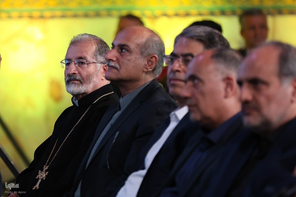 آیین بزرگداشت استاد فرشچیان در اصفهان