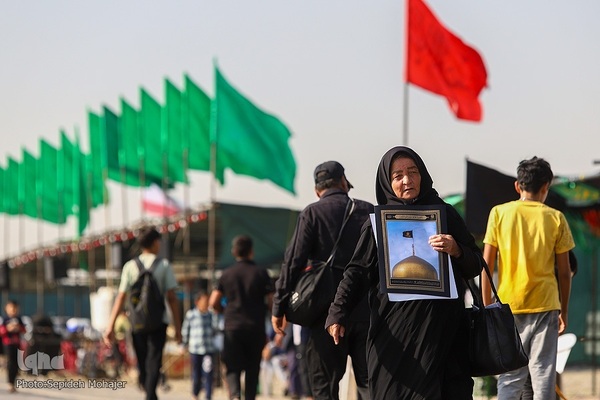 زائران پیاده امام رضا(ع)