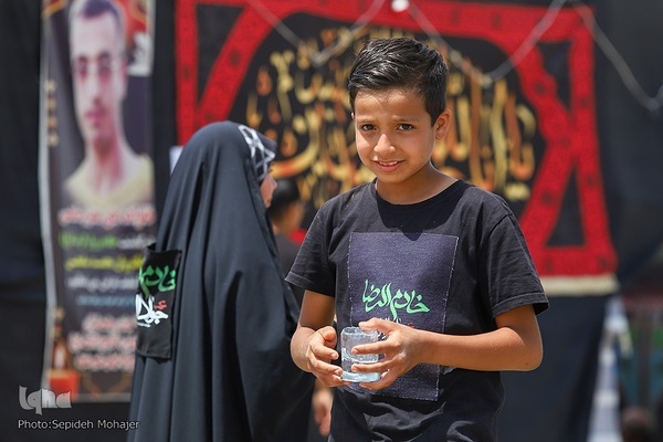 زائران پیاده امام رضا(ع)