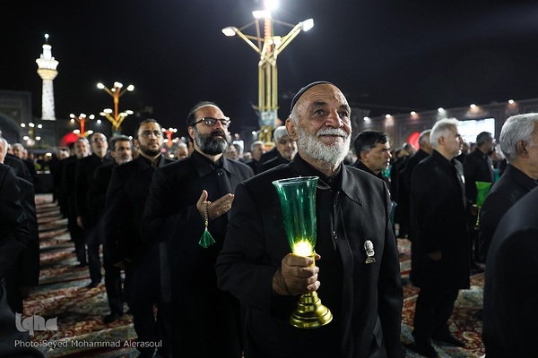 مراسم خطبه‌خوانی شب شهادت امام رضا(ع) در حرم رضوی