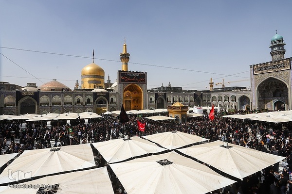 عزاداری شب شهادت امام رضا(ع) در مشهد