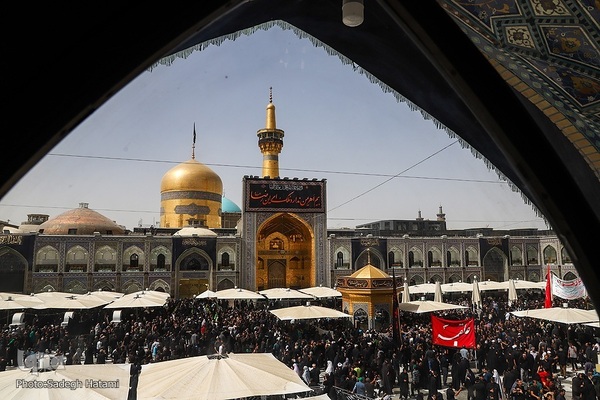 عزاداری شب شهادت امام رضا(ع) در مشهد