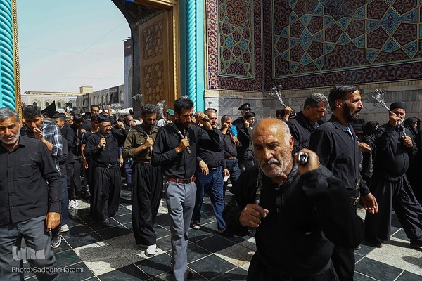 عزاداری شب شهادت امام رضا(ع) در مشهد