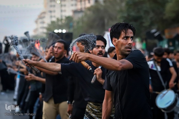 عزاداری شب شهادت امام رضا(ع) در مشهد
