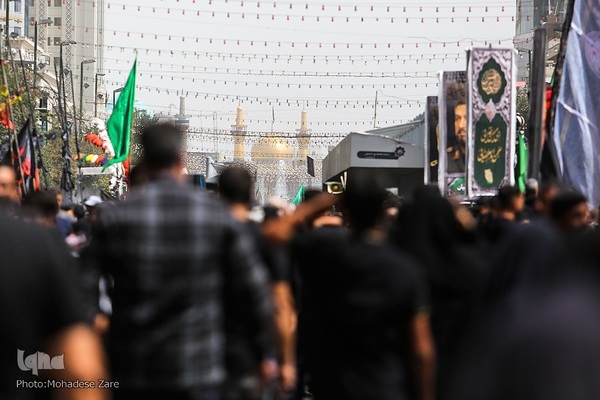 دل‌های عاشق در ماتم علی بن موسی الرضا(ع)