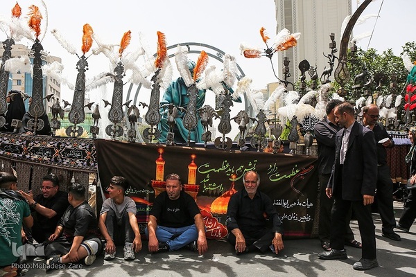 دل‌های عاشق در ماتم علی بن موسی الرضا(ع)