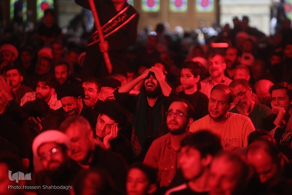 عزاداری شب شهادت امام حسن عسکری در مسجد مقدس جمکران