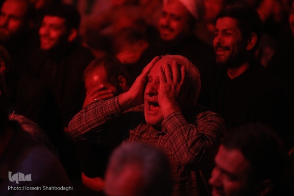 عزاداری شب شهادت امام حسن عسکری در مسجد مقدس جمکران