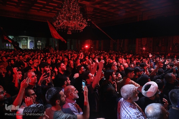 عزاداری شب شهادت امام حسن عسکری در مسجد مقدس جمکران