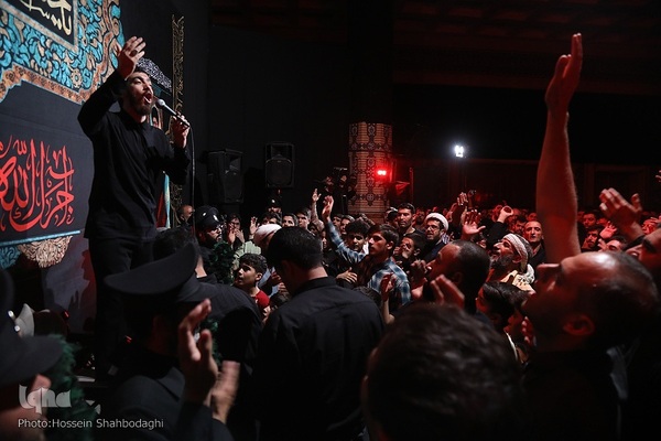 عزاداری شب شهادت امام حسن عسکری در مسجد مقدس جمکران