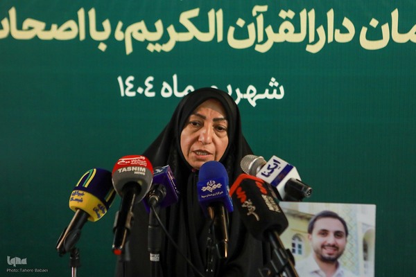 نشست صمیمی رئیس سازمان دارالقرآن با اهالی رسانه