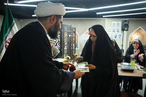 نشست صمیمی رئیس سازمان دارالقرآن با اهالی رسانه