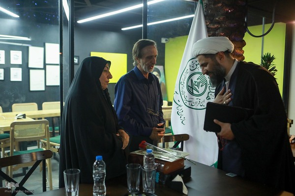 نشست صمیمی رئیس سازمان دارالقرآن با اهالی رسانه