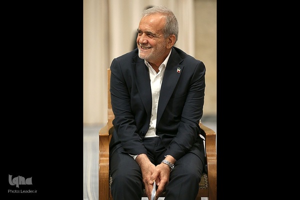 دیدار رئیس جمهور و هیئت وزیران با رهبر معظم انقلاب