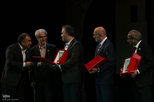 آیین اهدای مدال و جایزه مصطفی (ص)