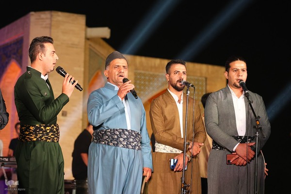 ویژه‌برنامه «امت ماه» در اصفهان