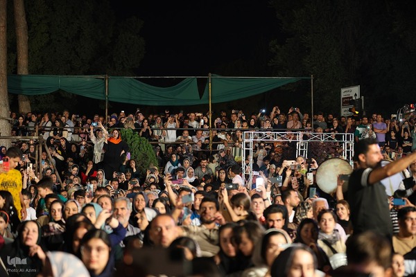 ویژه‌برنامه «امت ماه» در اصفهان