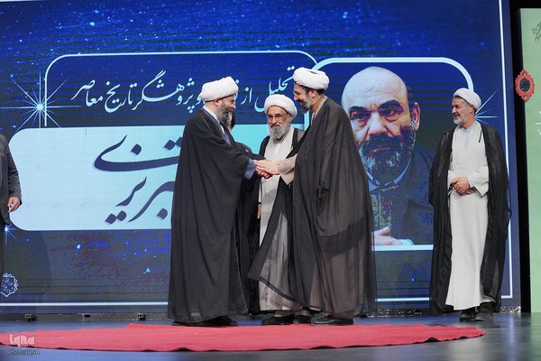 اختتامیه جایزه ادبی شهید اندرزگو