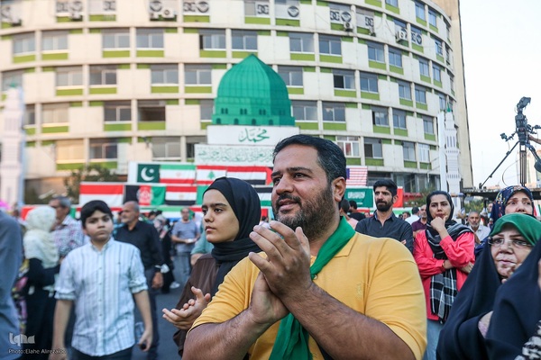 جشن ولادت پیامبر اکرم و امام جعفر صادق (ع)