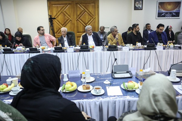 رونمایی مستند رخ ایران