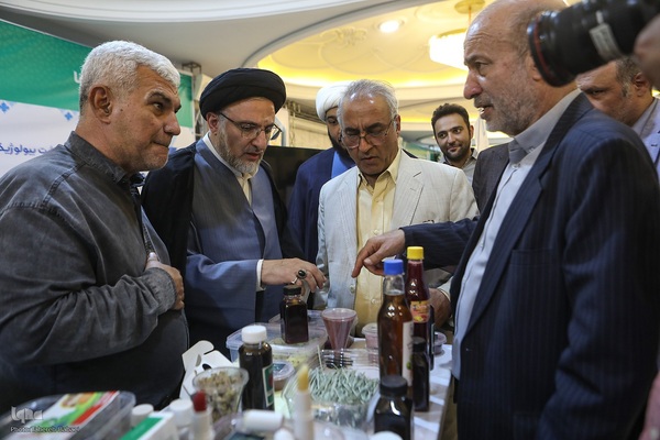 همایش ملی تجلیل از نام‌آوران علم و وقف