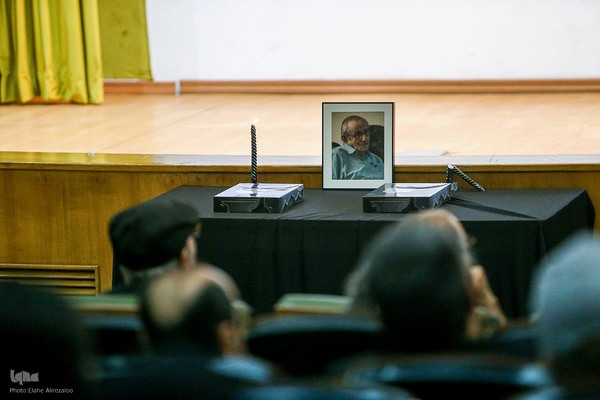 وداع با پیکر سیروس پرهام