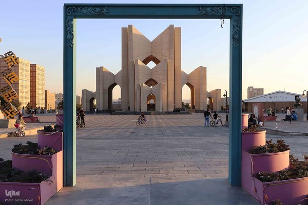 به یاد شهریار شیرین سخن