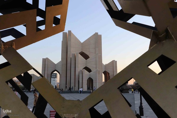 به یاد شهریار شیرین سخن