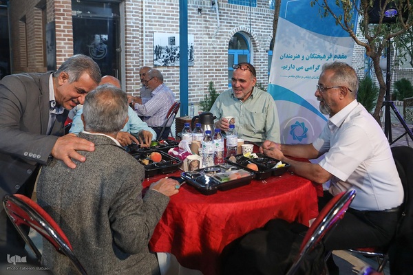 گردهمایی عکاسان عرصه دفاع و مقاومت