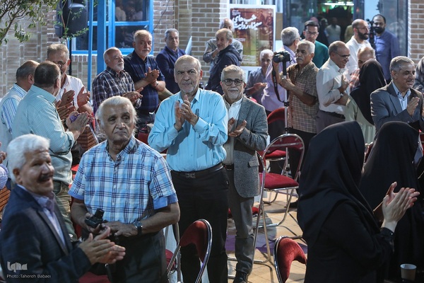 گردهمایی عکاسان عرصه دفاع و مقاومت