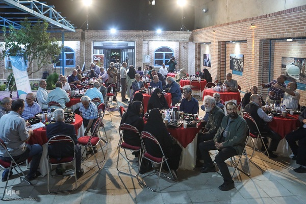 گردهمایی عکاسان عرصه دفاع و مقاومت