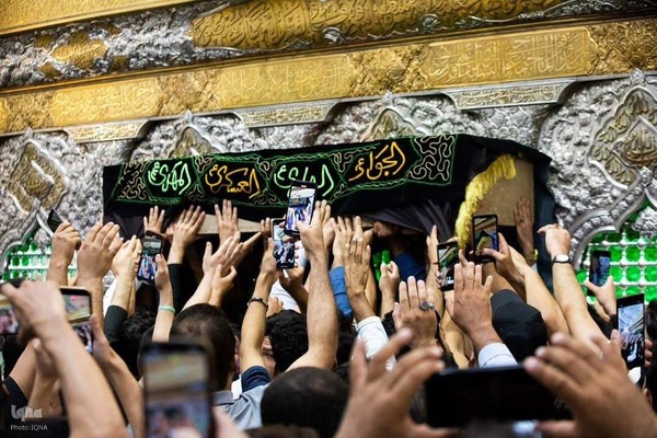 مراسم تشییع پیکر همسر آیت الله العظمی سید علی سیستانی