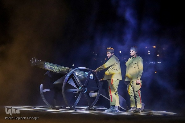 نمایش میدانی و رزمی «۱۸۰۰۱» در مشهد