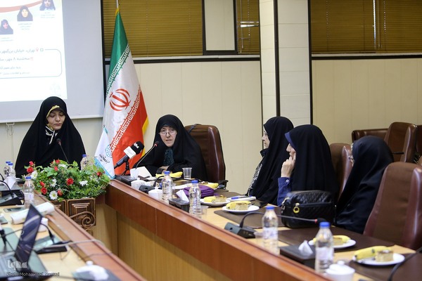 نشست خانواده، زنان و مقاومت