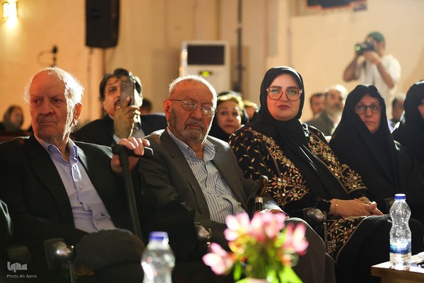 مراسم چهلمین روز درگذشت استاد فرشچیان در اصفهان