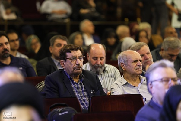 مراسم چهلمین روز درگذشت استاد فرشچیان در اصفهان